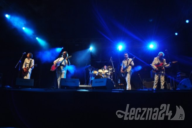 Czerwone Gitary 2011