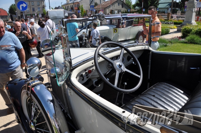 Rajd Zabytkowych samochodów - 24 maja 2014 Łęczna Rynek I